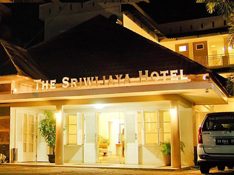 The Sriwijaya Hotel - Halal Hotel Padang  Exterior photo