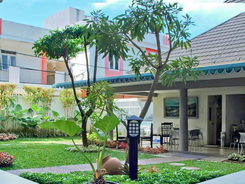 The Sriwijaya Hotel - Halal Hotel Padang  Exterior photo
